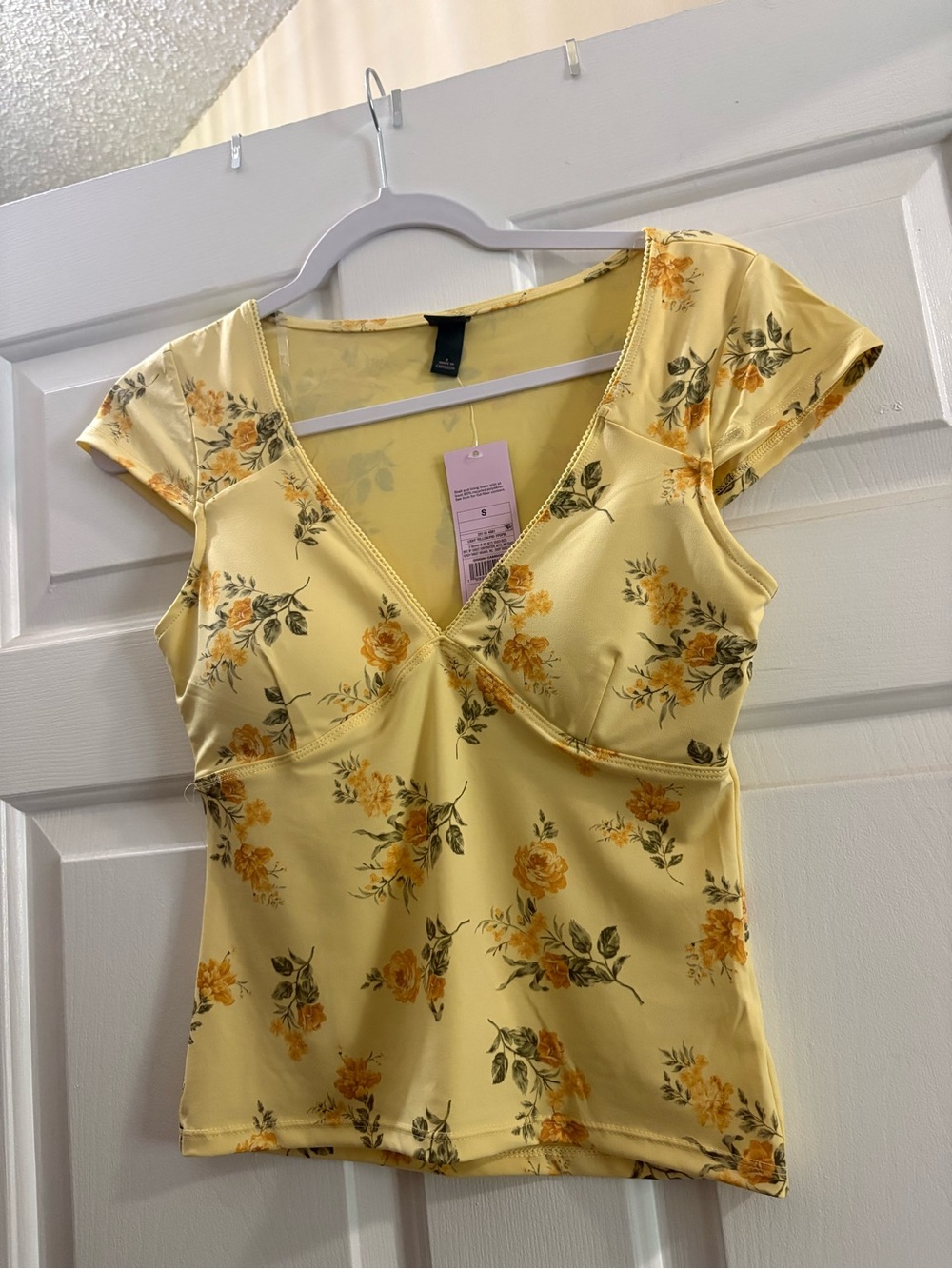 wild fable Yellow Floral V-Neck Top